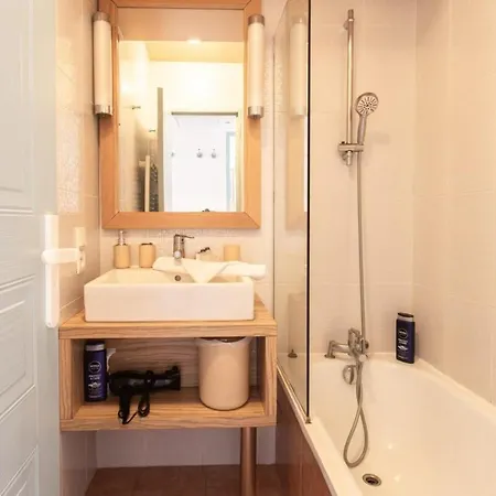 Mistral Apartment Antibes