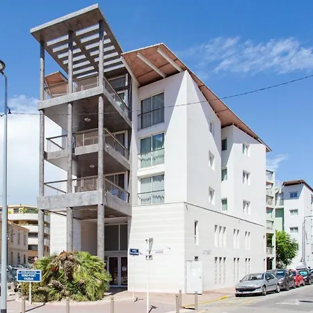 Mistral Apartment *